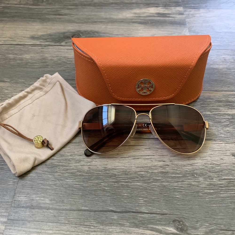 LIKE NEW! Tory Burch Sunglasses!